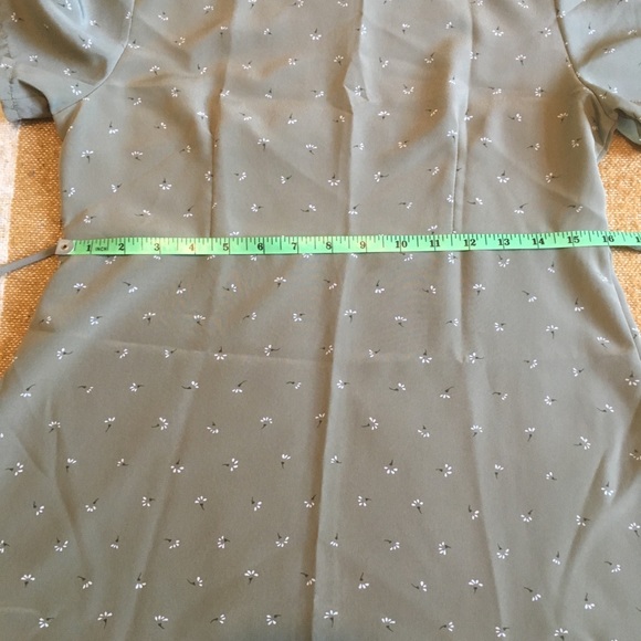 Cute Vintage dress - Picture 7 of 13